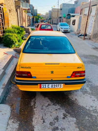 بيجو للبيع السياره بيه بس بنيد واكعه عليه سكله السياره نضيفه بشكل كير ...