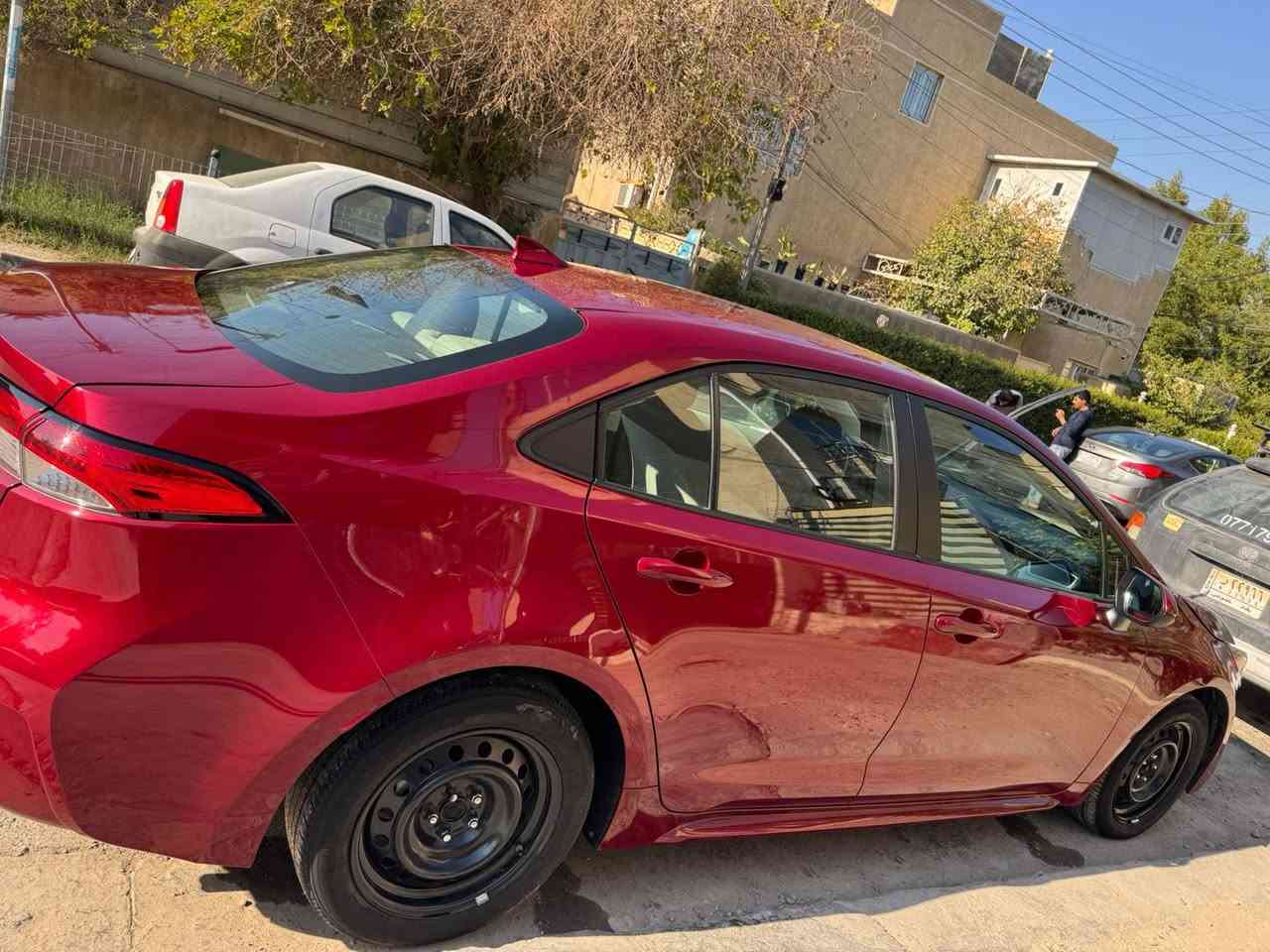 سلام عليكم
كورلا موديل ٢٢ أمريكي 
رقم أربيل باسمي تحويل ثاني يوم 
سياره ماشيه ٦٠ كيلو 
حادث أمريكا قطعه وحده  بس ربع البنيد 
وبيه هلال الجاملغ خلف السائق صار بلعراق 
سياره صدر تبريد كير مكينه كفاله ع بلاد 
مواصفات سياره عاديه Le
داخل لونين 
ويل عادي 
اتو هولد 
هندر بريك بصمه 
السعر 145 
عنوان سياره بغداد حي العامل 
***********
