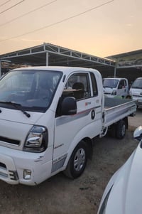 متوفر كيا حمل لنقل البضائع والاثاث داخل بغداد .وإلى  المحافظات الإستفس...