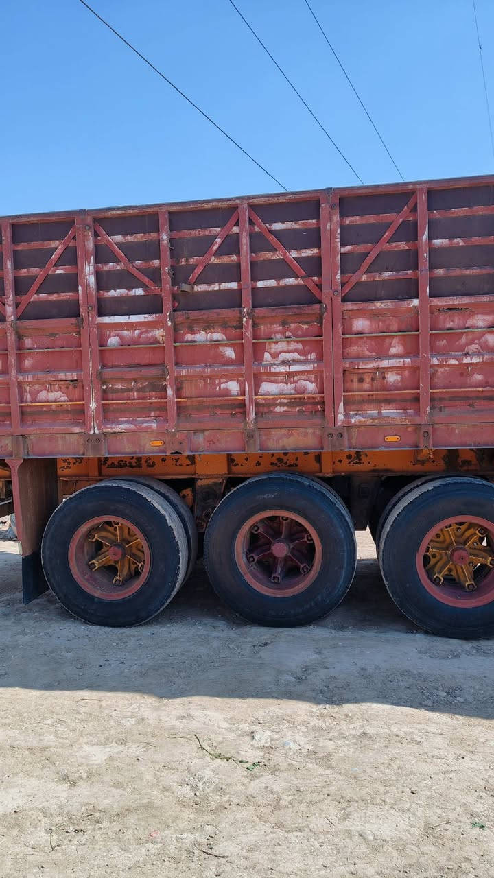 ياالله للبيع عربانه بلوم انا مكلف بالنشر باقي التفاصيل اتصل على الرقم *********** /***********
