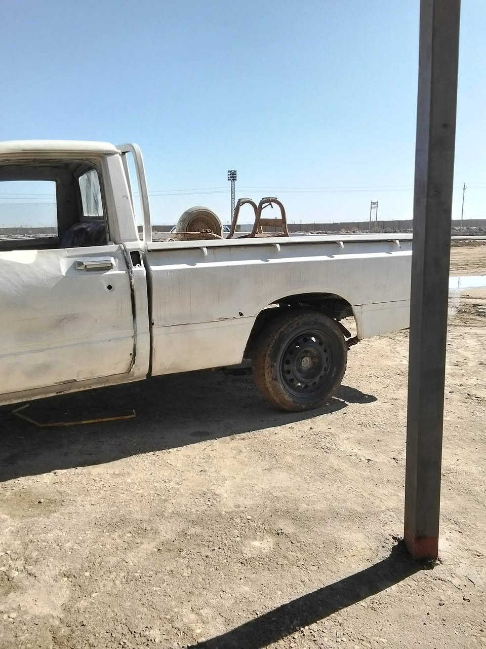 سلام عليكم سيارة للبيع بيكم موديل 80 اسعر 13 وبيه مجال رقم مثنى مكينه كير بحاله جيده  اتعهد سرقه وعشاير عنوان الناصرية  ***********
