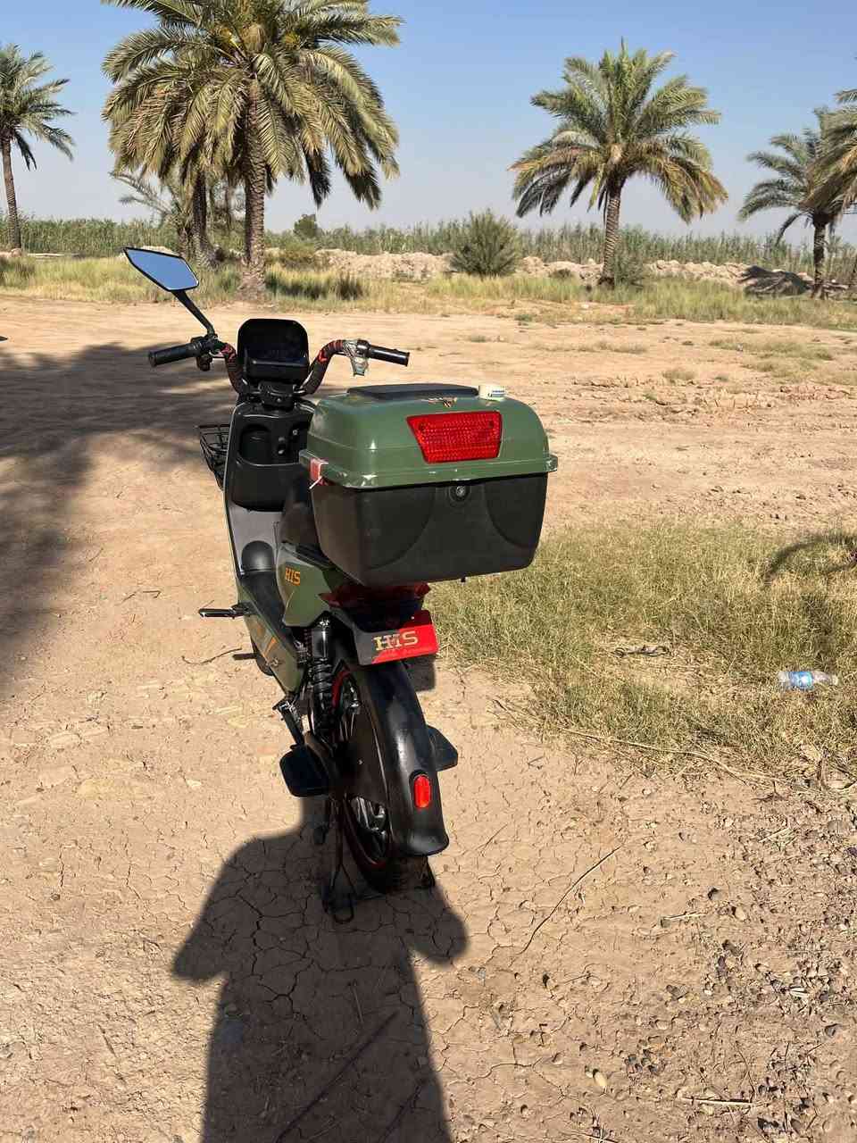 سلام سلام ..؟
للبيع دراجه شحن H15.    بطاريات 5.  4 نمر سرعه 65 حقيقي 
صندوق وسله بيه تايرات جبلي مرايه 1 بيه + شاحنه+  بايدر 
دراجه نضيفه تخبل رزانه سعر 400 بي مجال العنوان بغداد بسمايه قريه 10 الاتصال و لستفسار. *********** متواجد كل الوقات ...     تــــــحياتي لــــــــكم ...
