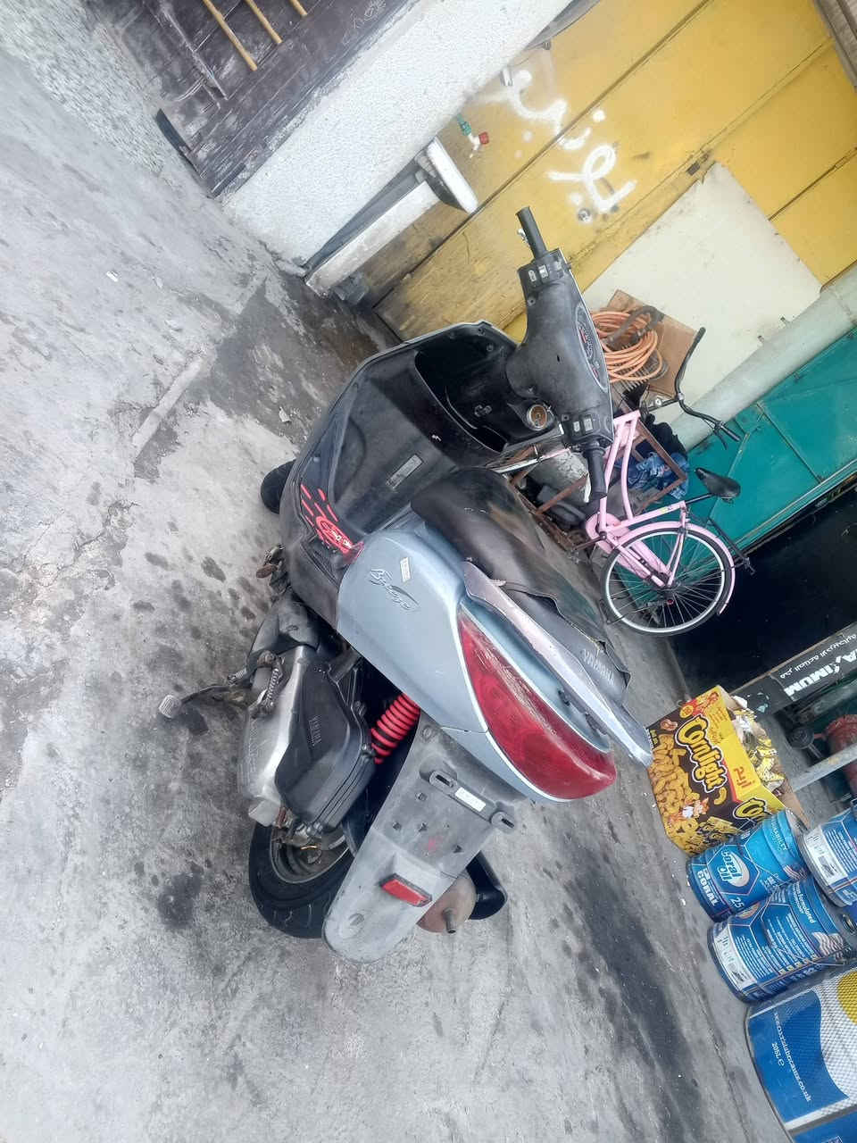 دراجه لبيع بريز يباني ختم واحد كلهه شغاله سلف هندر عنواني البياع حي عامل سعر 500 رقم ***********
