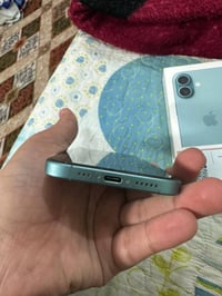 آيفون ١٦ • ١٢٨ • كامرتين