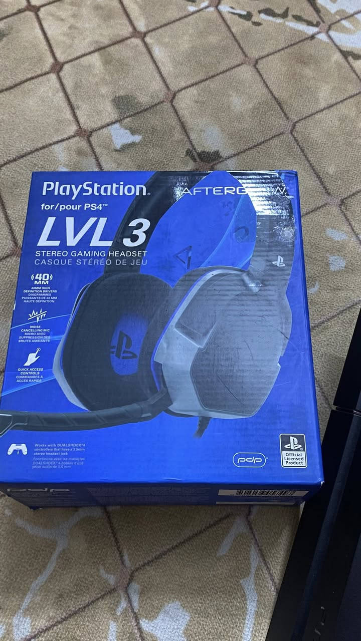 سلام عليكم بلي فور فات جهاز نضافه 100/80 ويا جوستك بلي 4وجوستك بلي 5معه سماعه بلي الاصليه جيل3 ويا يو بي اس استخدام شهرين ،جهاز مفتوح حته يتنضف ما متبدل ايشيء بي تاخذه افحصه .مابي اي مشاكل (سعر 250كامل الملحقات ) وبي مجال بسيط حك الجيه للتواصل ***********
