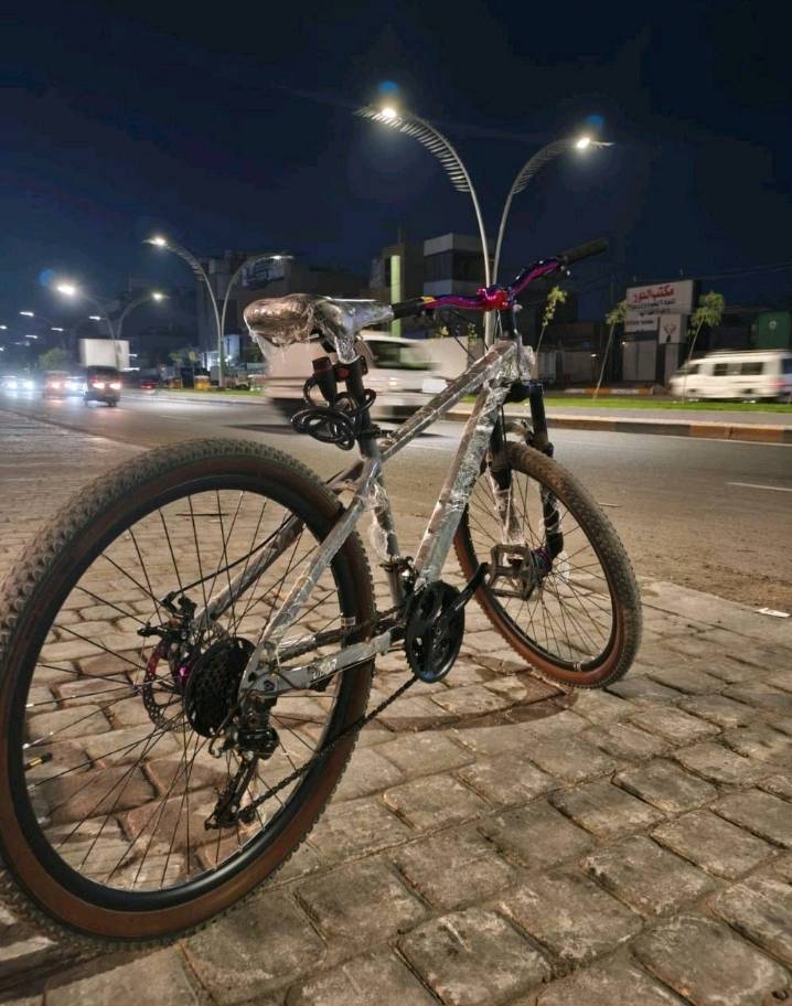 السلام عليكم بايسكل مديل 26 حجم 26 الحجم الكبير