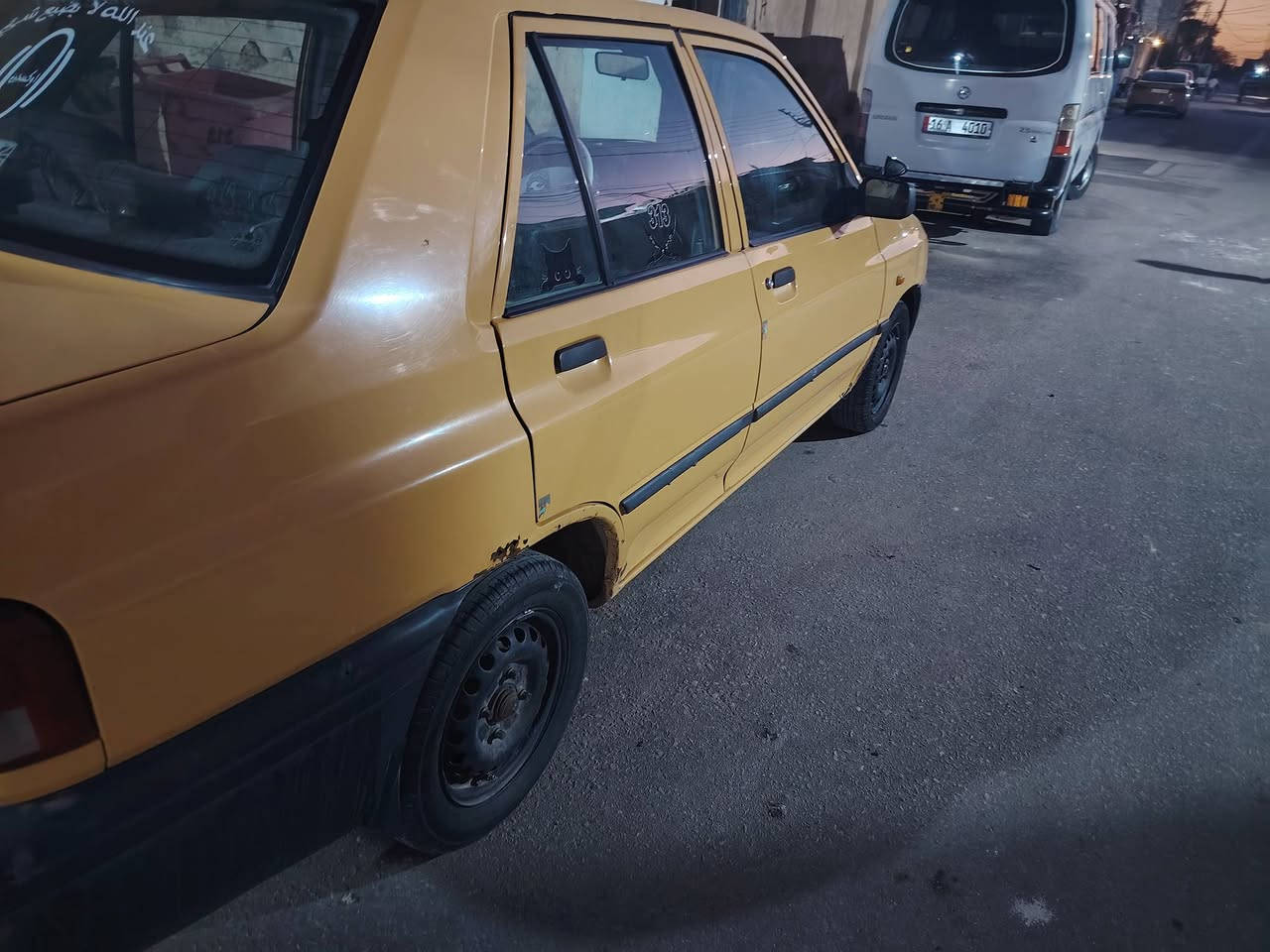 سلام عليكم سايبه موديل 2017 السياره بيهه بس جاملغ امامي بي بارد والباقي كفاله كير مكينه حداديه رقم بغداد دولي  شرط التحويل لسعر 40اوبيها مجال شي قليل مكان السياره كربلاء للاستفسار الاتصال ***********
