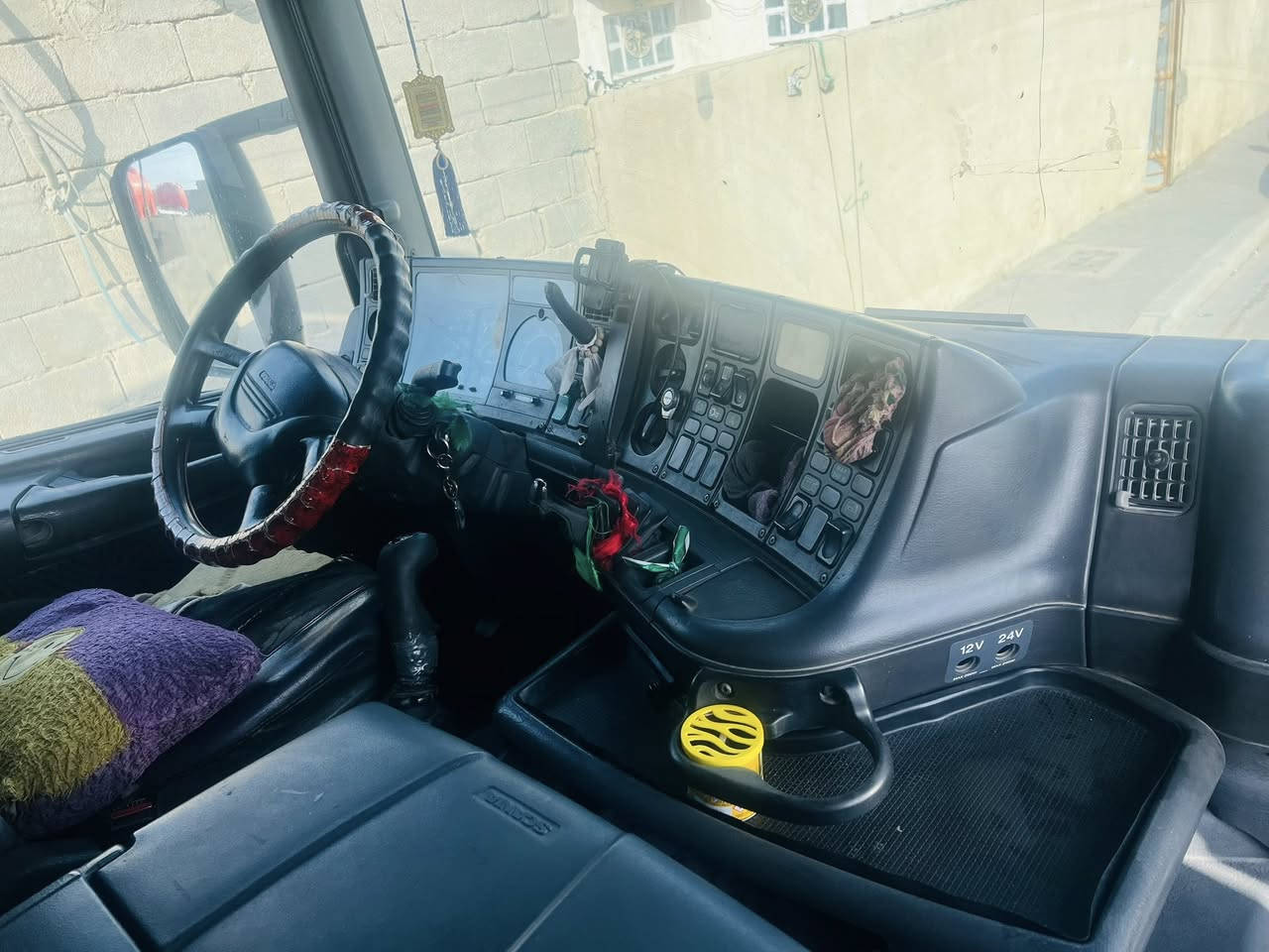 سلام عليكم الفينيه للبيع لاستفسار***********.         ….***********
