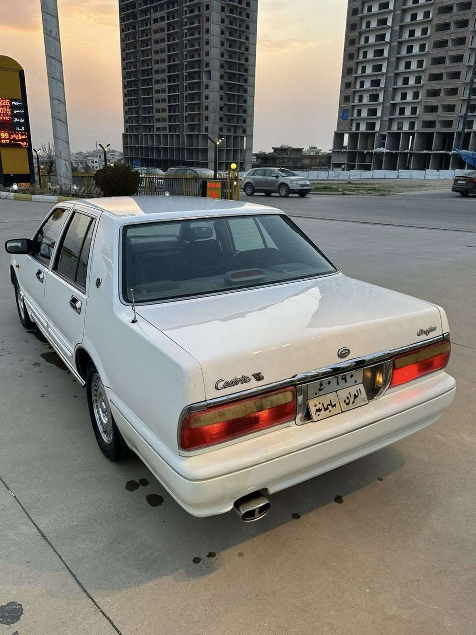 سڵاو برادەران نیسان سیدریک 2001 سەنەوی تا2027 تازەیە مەکینەی نەکراوەتەوە بەشەرت بێ دوکەڵ بەشەرتی ئەوەی هەڵمی نەبێ  بۆیاخی یەک پارچەو سێ بستی بۆ نیدەکە لەگەڵ دوو پەڵ لەسەر ساخی بێ دەعم بەشەرتی ئەوەی چەکوشی پێوە نەبێ  سەیارەکە تا بڵێیت جوانە لە رەسمەکە چۆن لوە جوانترەسەعری 63 گەڵەو معامەلە رەقەم تەلەفۆن :*********** ئەدمین.❤️280 هەزار رۆشتوە❤️.
