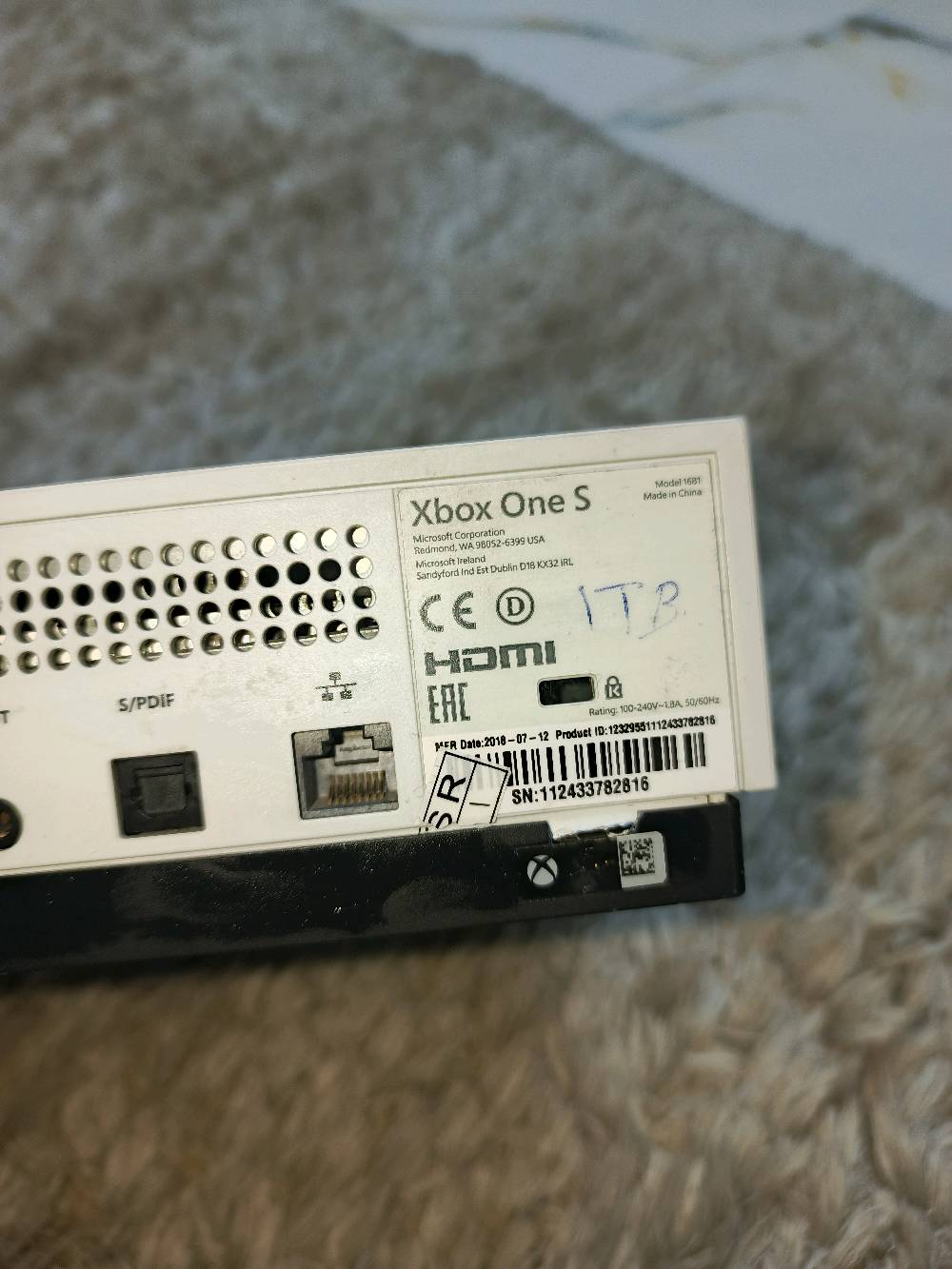 جهاز اكس بوكس وان اس 
نضافة ٩٩
ذاكرة وان تيرة
مفتوح بس تنظيف 
جويستك مال سيرس اس
وبي ستة العب قوية منزلة بي
١٥٠ وبي مجال
تواصل ***********