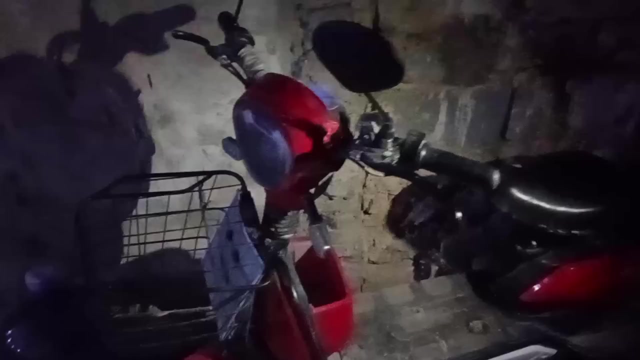 سلام عليكم باسكل شحن نضيف كلش  
نقص بس بطاريه  وشاحنه
كهربايات كلشي شغال  مكاني حله قرب مول اهل خير فرع طهمازيه ***********
