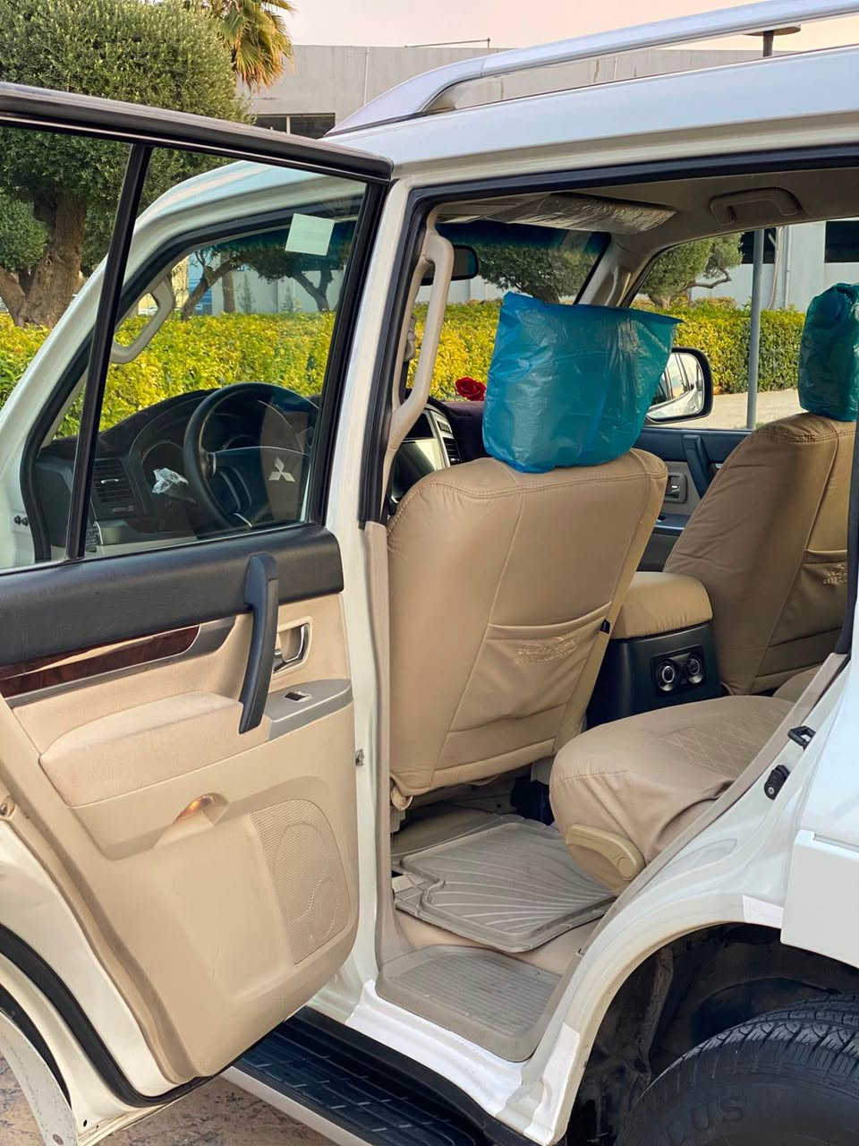 مستەربۆشی
 باجیرۆ مۆدێل ٢٠١٦ ی خلیجی 
نیو مواسفات 
٢١٠ هەزار ڕۆشتووە 
فول مواصفات  بس بدون سلايت
سيارة كلش نظيف
كير محرك بشرت
بدون  سبخ  بجم كبس  
بدون ظربه
بێ سبوخ بێ لێدران 
مەکینە٣٥٠٠ 
٤*٤دەبل ئەکسل
١٦٣$بيه مجال  
***********
واتساب أربيل, العراق
