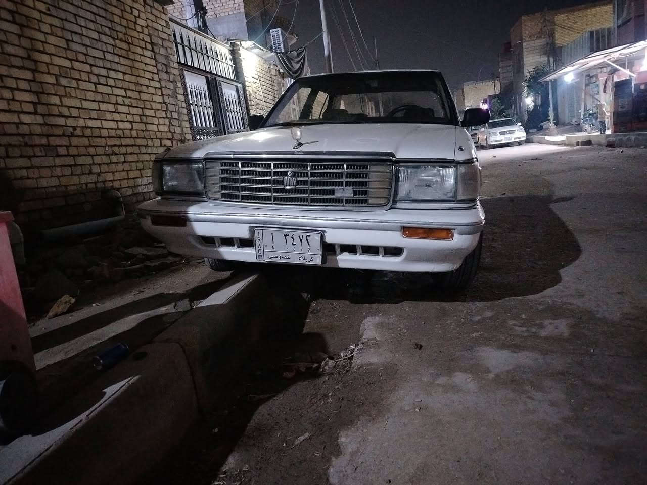 السلام عليكم سيدان موديل 91 رقم كربلاء مشروع وطني راعيه بل ناصريه مركز ويريد تحولي السنويه2027 مكاني ناصريه مركز سعره 60 رقم *********** يسره بلاد مكفوله من الضربه والتبديل كله شغاله السياره تبردي شغال
