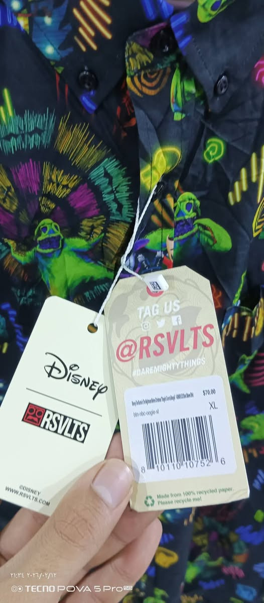 قميص ماركة اصلي مسعر بالليبل 70دولار سعر القطعة يمي 25 الف واصل متوفر 4 قطع فقط 
قطعة L
قطعتين XL
 قطعة 2XL


**إذا كنت صاحب هذا الإعلان وتريد حذفه لأي سبب، رجاءا أرسل رسالة إلى الدعم الفني**