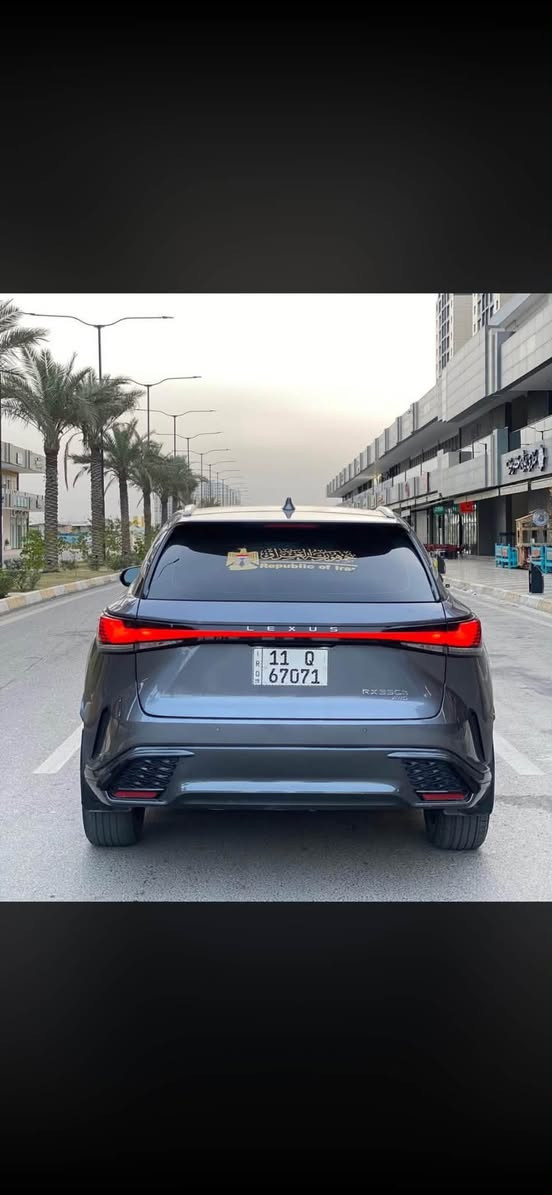 � لكزس RX 350 2023 هايبرد – فل كامل (أعلى فئة) 🇺🇸
✨ مواصفات فخمة ونادرة بالسوق
✨السياره محدثه كت F_sport رياضي 
▪️ محرك 2.5 هايبرد اقتصادي وقوي
▪️ فتحة سقف بانوراما 🌤️
▪️ لايت أمامي 3 عدسات (Triple Beam LED)
▪️ عدسة عين يم الستيرن
▪️ جلد طبيعي فاخر
▪️ تبريد وتدفئة مقاعد ❄️🔥
▪️ ذاكرة مقاعد
▪️ كامرات 360 درجة
▪️ دخول ذكي + تشغيل بصمة
▪️ رادار + مثبت سرعة ذكي
▪️ شاشة كبيرة أحدث نظام
🔍 السيارة جاهزة لأي فحص
📍 بغداد – حي الجامعة
📞 اتصال:📲 واتساب:***********
💰 السعر:34,500
