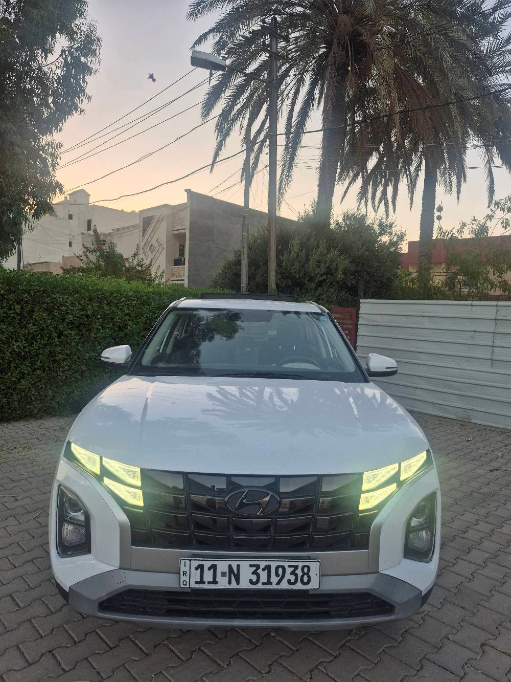 سعر مناسب ١٤٥
هونداي كرتا 24 فول ١ع ١
بغداد بصمه بانوراما تشغيل عن بعد لد امامي خلفي اشاير ومري شفط شاشه وكامره تحكمات شاشه وكامره ويل كب هاندبريك بصمه اوتو هولد مانع انزلاق شفتات تبريد قطعتين داخل لونين  جديده ماشيه ٢٤فقط
 بارد بسيط جدا واثر حالوب ب بنيد فقط
بغداد حي جامعه 
***********
***********