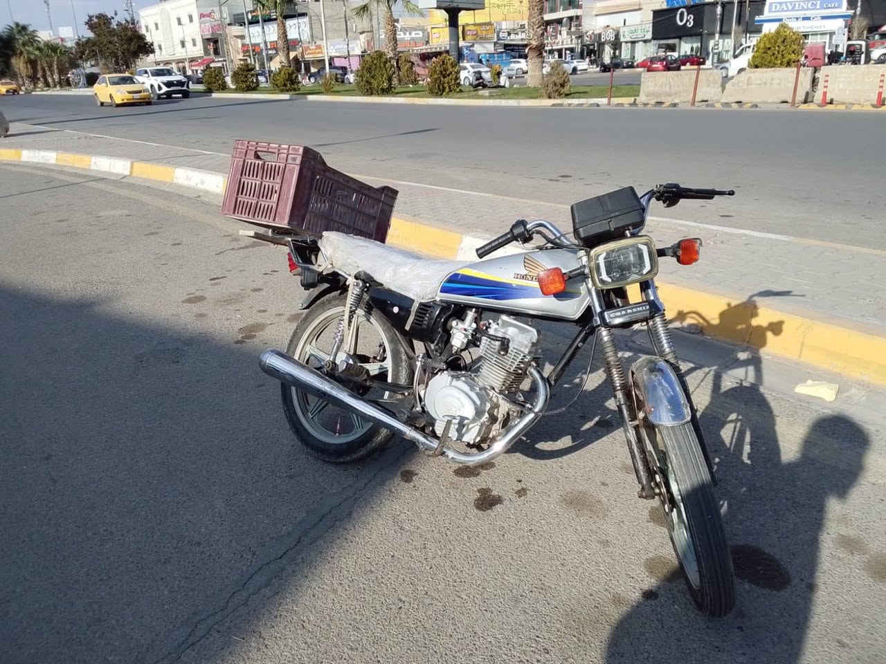 ماطور 2017 كلش نظيف محرك ولا صرف ولا بخار تخم تاير جديد كهربائيات يشتغل السعر 350 وبيها مجال ومراوس يرهم*/***********
