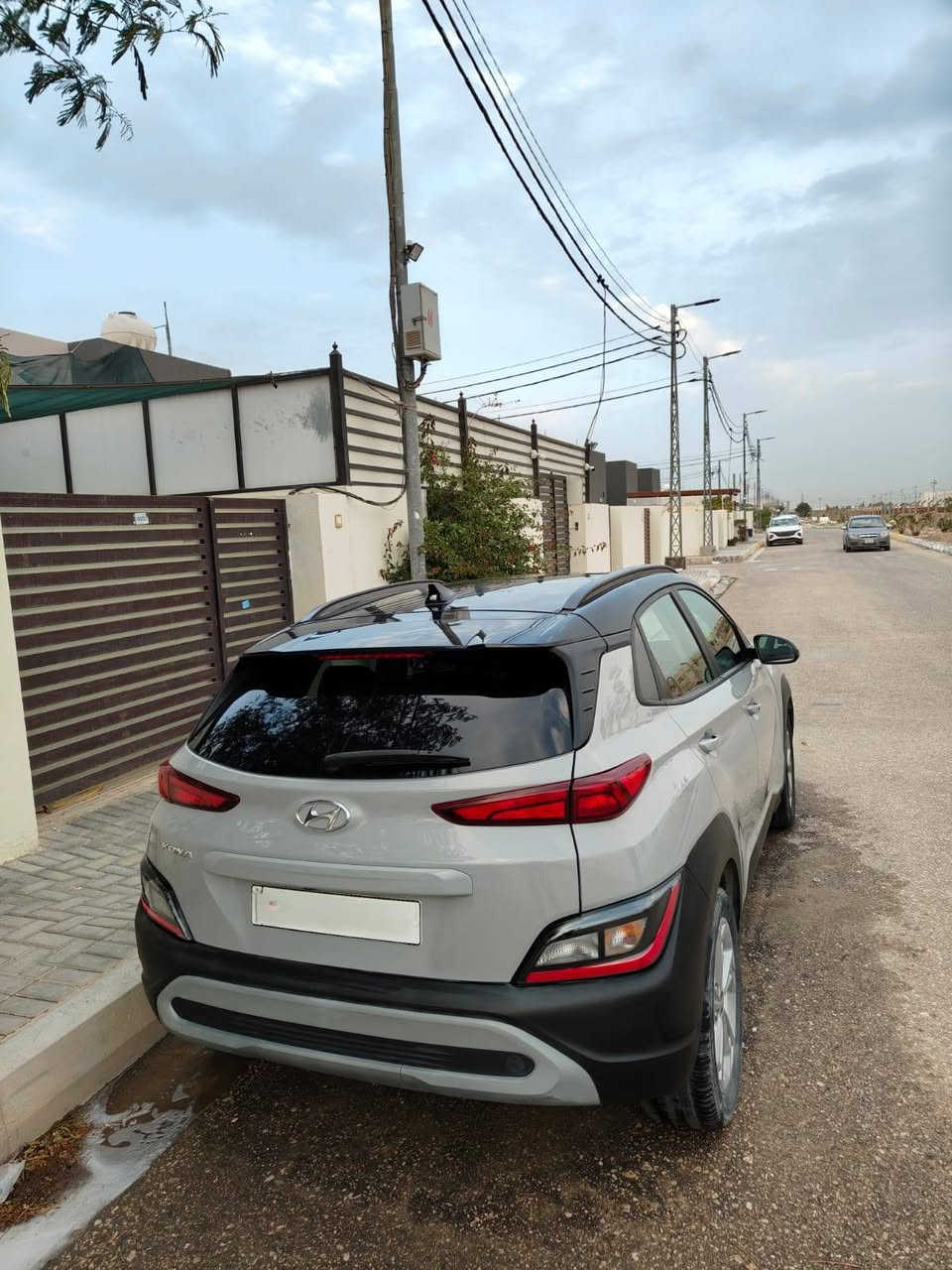 السلام عليكم
هونداي كونا ٢٠٢٣ hyundai Kona SEL 

ماشية 20 ألف ميل

حادثها فقط منطقة اللايت وطرف الجاملغ جهة السايق وراجع بارد

جميع الايرباكات سليمة

تو ويل ومحرك 2000 دوش المرغوبة 

بصمة تشغيل

بصمة ابواب امامية

تشغيل عن بعد 

توقف ذاتي 

قيادة ذاتية  

اشاير بالمري

لد امامي 

شاشة كبيرة 

كامره دوراة 

تحكم ستيرن جهتين

كرسي السائق عالي تحكم كهربائي 

مثبت سرعة

ثلاث انظمة قيادة

تحديد سرعة

تحديد مسار

***********

***********

السعر= 159 ورقة

مكان السيارة بالنجف
