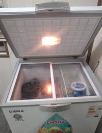 ثلاجة عسلي • نظيفه • ٨٠سم