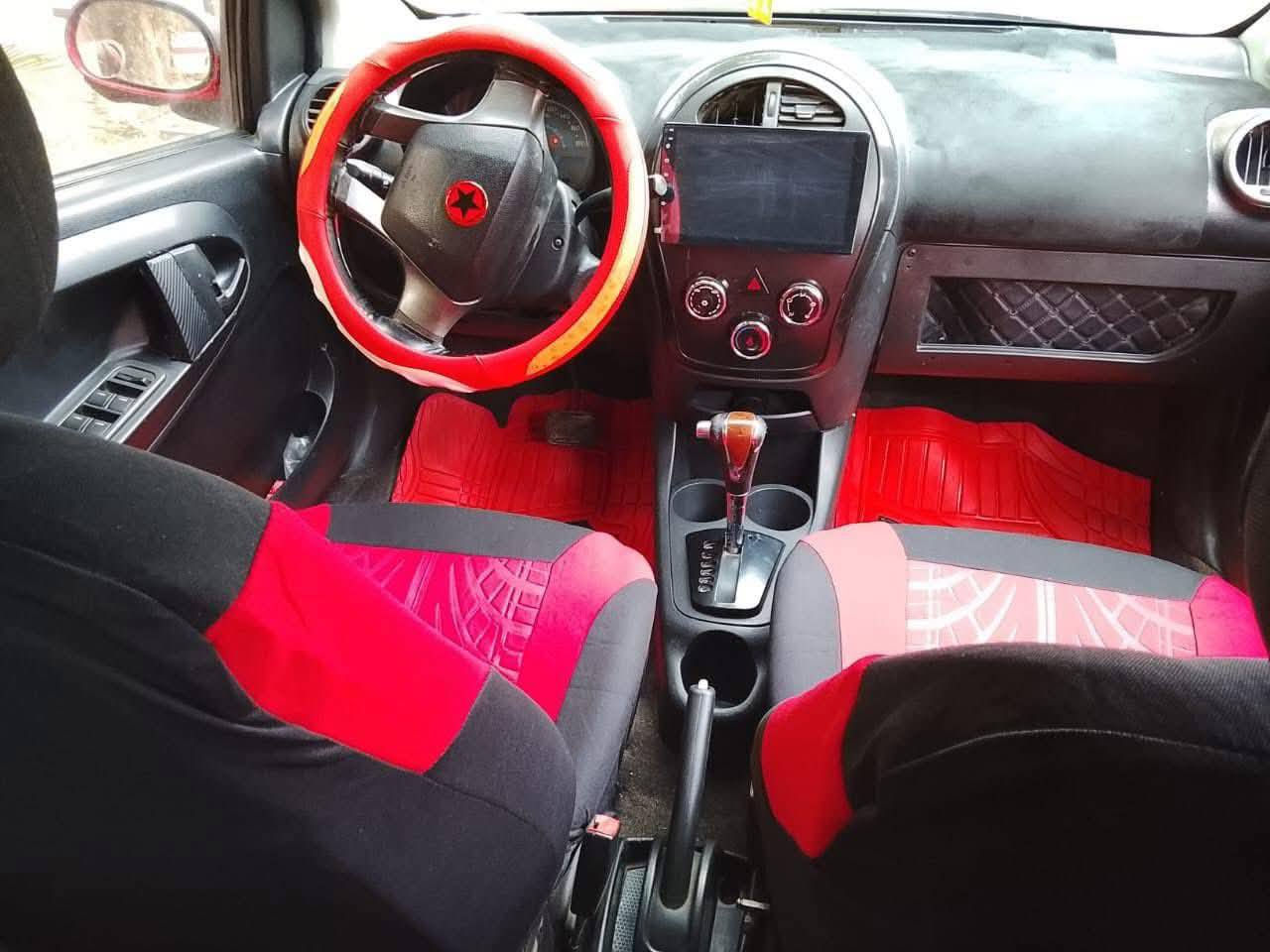 جيلي باندا كروز موديل ٢٠١٣ 
محرك ١٦٠٠ المرغوب  وكير اوتوماتيك شرط جدد
السياره مسويله ادامه كامله تبريد ومنضومة البانزين كاملةً من فيت بم وبلكات ونوزلات وفلاتر وإدامة محرك  وشادله شاشه دجتال وكامره خلفيه وصدر وبور ستيرن جديد ومشط ستيرن بكل تفرعاته وباتري جديد ولايتات امامية جدد وكهربائيات وفيت بم وملحقاته كاملة واويل بم كلها جدد شد الكارتون وسنتر لوك ومروحة تبريد ومروحة محرك كلهن تبديل جدد  وقايش وداينمو واذانات محرك وطبلات بملحقاتها وفلاتر كلها تبديل اصلي جدد ومشروطة وبطارية جديدة شرط الفحص إدامة مسويلها من الدعامية للدعامية كلة شد جديد بالفلين حتى دهن الكير مبدلة وللعلم الكير ميكانيكي وليس كهربائي 
وسنويه جديده وهزه جديده ورقم جديد وباسمي تحويل مباشر 
للبيع ب60
المكان بغداد الكرخ 

الشراي يتصل ***********

اتصل اخي وعوف التعليقات لطفاً
