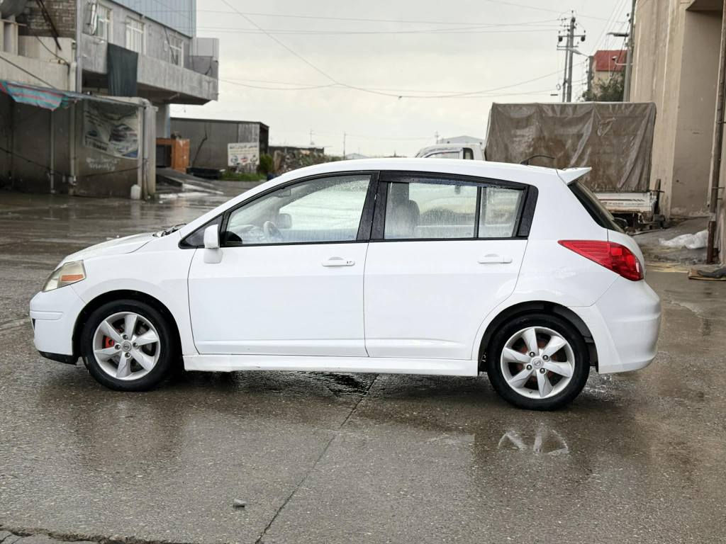 شتی تایبەت 
نیسان فێرسا  SL 2011
*********** ///  ***********
نیسان فێرسا SL سپێشەڵ نرخ 88$ 
ناوزەرد و جوار جام کارەبای تەحدیل سورحە 
بسمەو دەرگا بەسمە 
مەکینە 18 گێر گەورە مەرخوب 
تەنها سێ پارچەی بۆیاخ هەیە 
رەقەم سەنەوی نوێ بەناو کردن بەشەرت 
نرخی 88 گەڵاو مەجالێکی زۆر کەم 
*********** vaibar . whatsapp
*********** رانية, السليمانية
