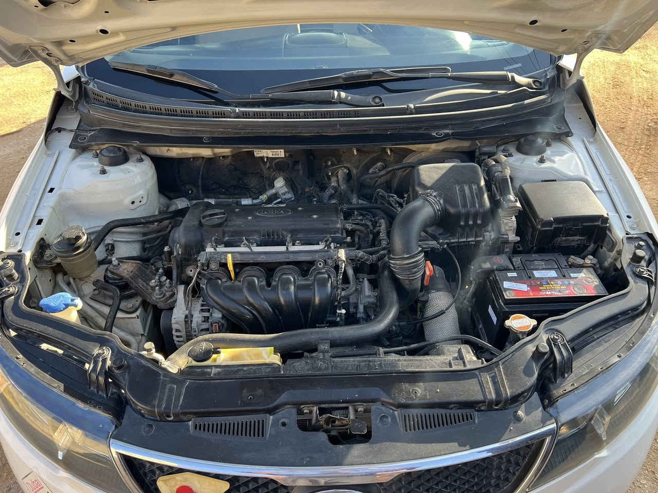 سيراتو موديل 2010 كربلاء
سياره كفاله فقط شويه صبغ موضح بالصوره 
تبريد شغال 
تخم تاير جديد 
السياره جاهزه 
السعر 105$ وبيه مجال 
للتواصل 
***********
***********
