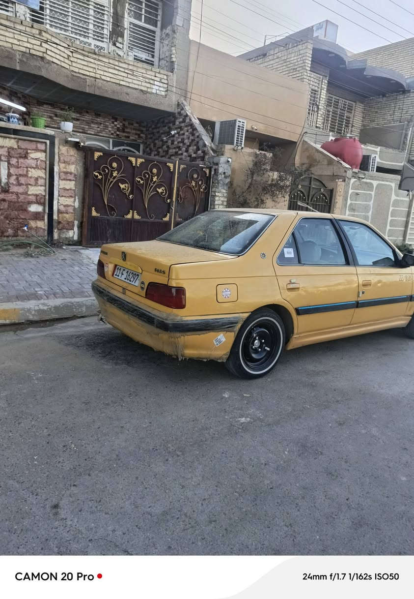 سلام عليكم بيجو بارص 15 سياره 
حلوه خير من الله بيه بس بنيد مبدال 
رقم بغداد السياره بسمي مكان السياره بغداد 
سعر السياره ب38 بيه مجال قليل ***********
