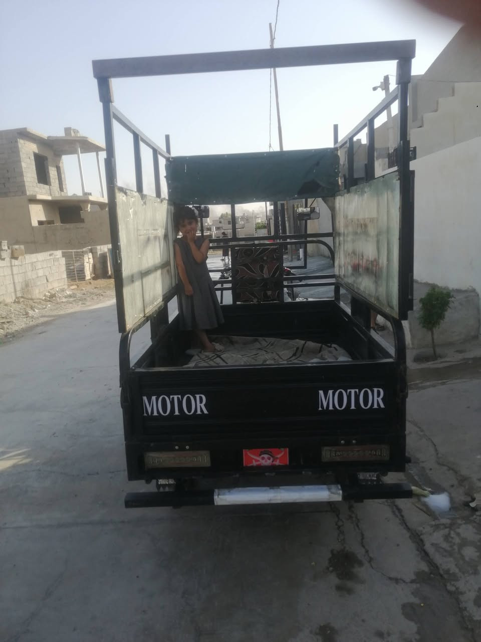 بيها ستوته للبيع شرط ركبه شاصي قطرة لحيم ماكو ( مكفوله كامله) الرقم *********** السعر ١.٥ و بيها مجال....

