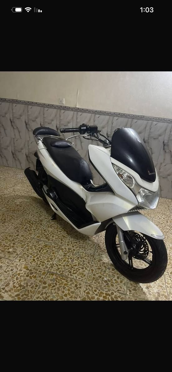 سلام عليكم pcx جيل اول ياباني 🇯🇵
دراجه جديده  
ماشيه 25الف 
كفاله عامه كفر ومكينه وجيب وياك فيتر وافحص كله بلادي
حساس ستان حساس زدحام اشاير كله شغاله 
مكينه 150 
السعر 11ونص  مكاني الامين الثانيه .
رقمي ***********
