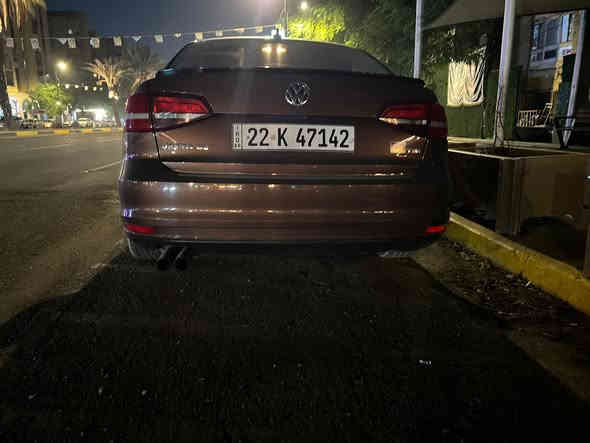 السلام عليكم 
جيتا للبيع مرقم اربيل 
SE مكينة ١٤٠٠ تيربو موديل ٢٠١٦ 
بيها صفحة صبغ جهة السايق ايرباكات سليمة وبيها بارد بالجاملغ الايسر الامامي  ماشية ١٤١ ميل 
السيارة بيها مشكلة تنقص مي 
صدر امامي خلفي جديد 
السعر ١١٠ 
مكاني بغداد 
***********
