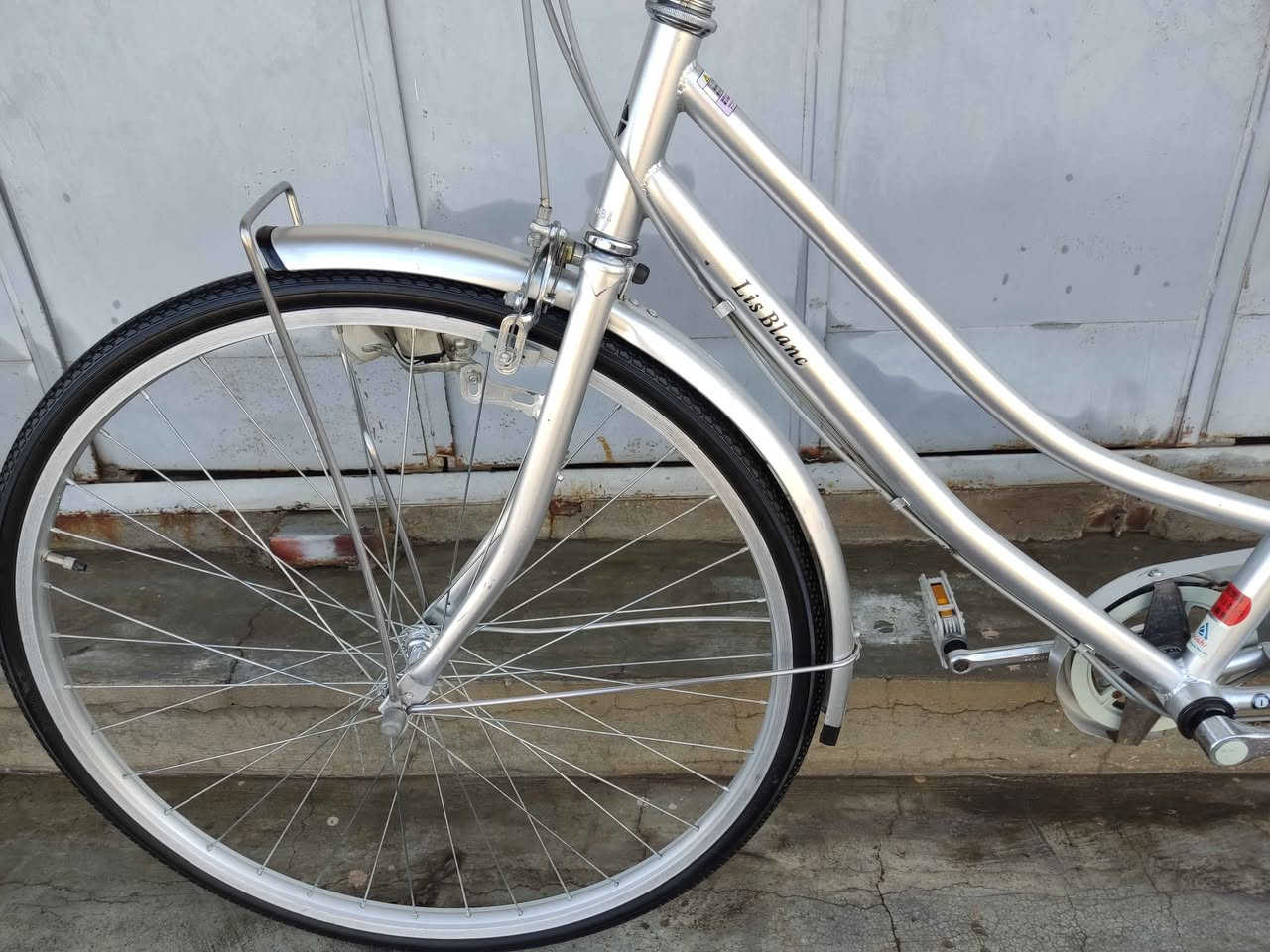 سلام عليكم 
وصول وجبة جديدة 
بايسكل للبيع باله ياباني حجم 27 سته كير ياباني اصل سوبر لوك بالكارتون نظافة100%

عنوان محل : كركوك حرية ــ مقابل تكية و جامع شيخ محمد ــ يم ملعب دولي شورجة. 
رقم موبايل : *********** كركوك, العراق
