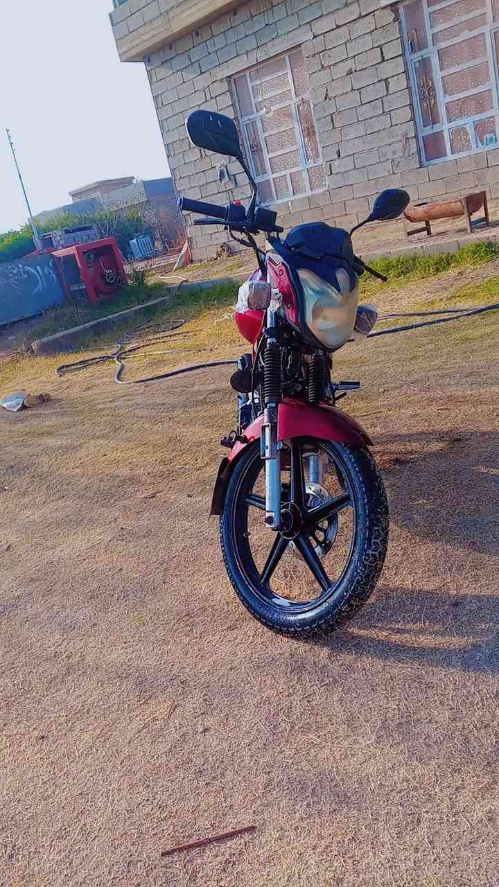 سلام عليكم دراجه ناريه لبيع موديل 2018 نوع هيوشه حجم 200وراق كامله بس تسجل كمرك كامل دراجه مال جناي حله من الصور رقم‏‪***********‬‏سعر 650وبيهه مجال قليل
