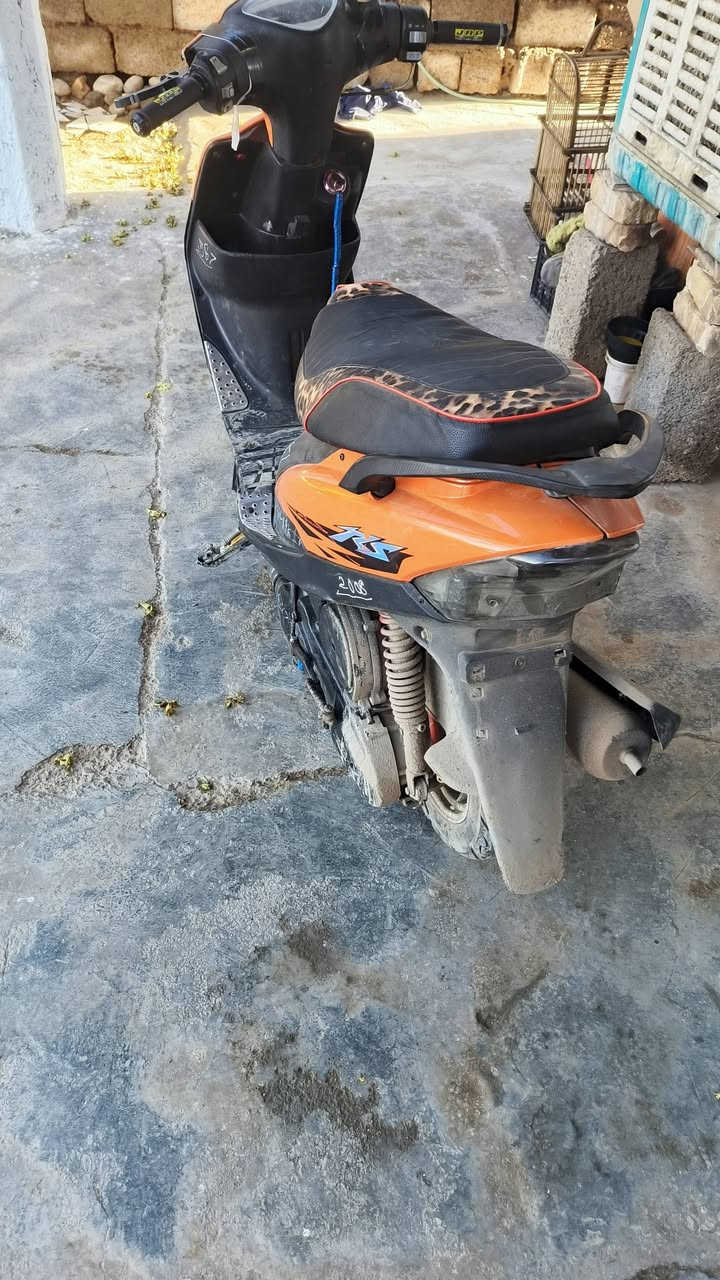 السلام عليكم درجه ماكس للبيع درجه سلف هندر كهربايات شغاله 49 مكينه خير من الله ناعمه 
مكان /العباره حدمكسر / سعر خاص/ رقم الهاتف
***********
