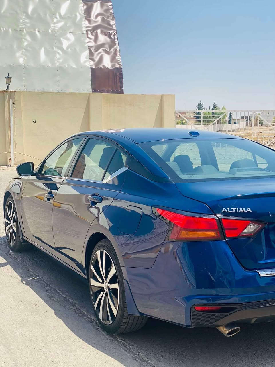 نيسان التيما مديل 2022
موصفاتSR فول عده الفتحه  
بدون صبغ بدون تبديل بجم كبس 
ضرر قبق الصندوك معدل بارد
رقم دهوك بسمي 
عنوان السياره موصل 
***********
السعر 160 وبيها مجال
