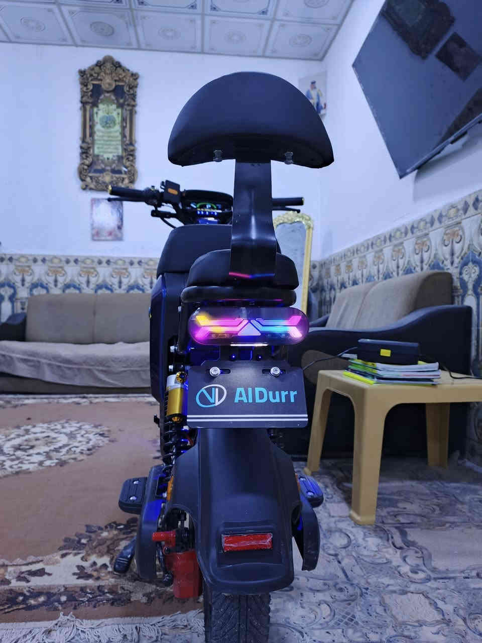 سلام عليكم
دراجه شحن R9 موديل 2026 شركه ونلي سبع الوان
مواصفات الدراجه
خمس بطاريات 32 أمبير
اشاير يمنه يسره
گلوب عالي ناصي
نشرات اماميه خلفيه
نضام الـR ليوره
المكان البصره الهارثه 
يجي وياها سويچين ڪارتين وبصمه والوصل من الوكيل 
ولقران ما صارلي يومين من اشتريتها ويجي وياها الوصل من الوكيل بأسمي
الرقم: ***********
السعر 575 وبيها مجال للطيبين
