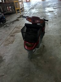 دراجه منغولي موديل 2003 سلف هندر لايت زنون كله شغال السعر 325وبيهه مجا...