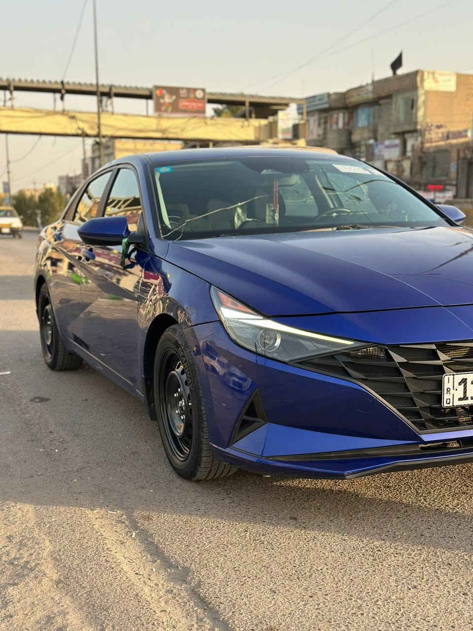 السلام عليكم 
هونداي الالنترا موديل 23 معوقين بغداد امريكي حادث جداً بسيط لا ايرباك ولا دواخل ولا صبغ فقط بارد مثل ما موضح بصوره سياره جديده بمعناه الكلمه كفاله من كلشي مواصفات خير من الله 
شاشه متصله بصمه وتشغيل عن بعد وصندوق ذكي عند الاقتراب كشنات تدفئه سايد بريك بصمه رادار امامي خلفي جانبي خروج عن المسار هواي مواصفات ب157 وبيها مجال بسيط  ***********
*********** واتساب
