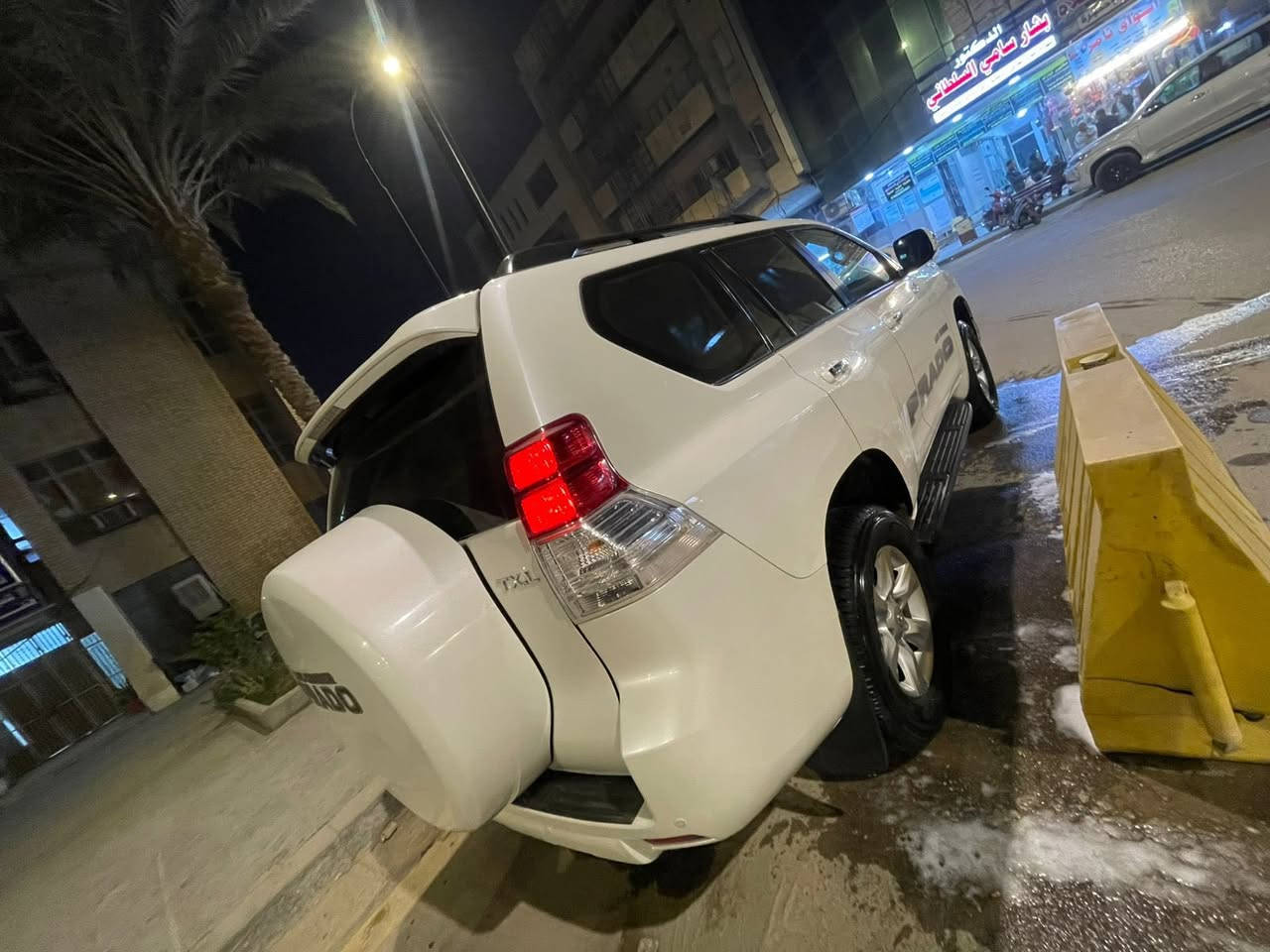 السلام عليكم برادو 2013 للبيع السياره فول مواصفات
بنوراما 

دبل تانكي 

مري شفط 

تخم تاير سياره 

سبعه راكب 

مكينه ٦سلندر 4000

شاشه + كامره 

داخل صاج بلادي 

كشنات كهرباء 

السياره فووول رقم بغداد مكفوله كفاله عامه من كير ومكينه كفاله عامه السياره للاستفسار ***********
