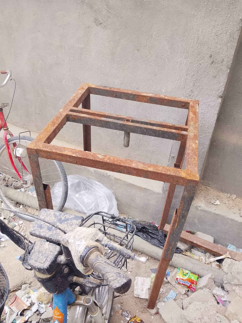 ميوز مبرده للبيع سعر ميز 5لاف
رمادي سوك 
***********
