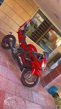 هوندا F4i 600 • طماطي • تايرات جديدة