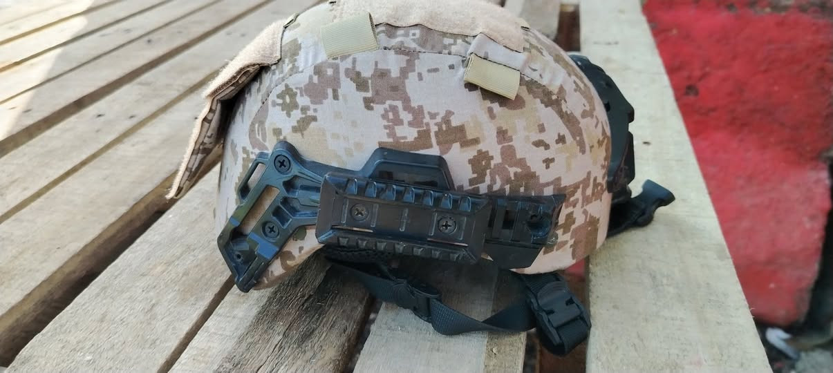 خوذة الياف اصلية البيع 
قياس S+1 سمول اصغر خوذة 
سعرة 85الف عنوان مدينة الصدر
رقم هاتف📞 ***********
رقم هاتف📞 ***********
