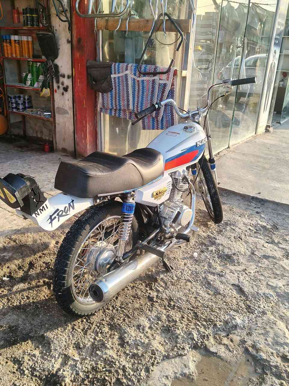 نامه شلامجه موديل 26 مكفوله كفاله عامه اوراق  سعر 700 وبيه مجال اتصال فقط ‏‪***********‬‏
