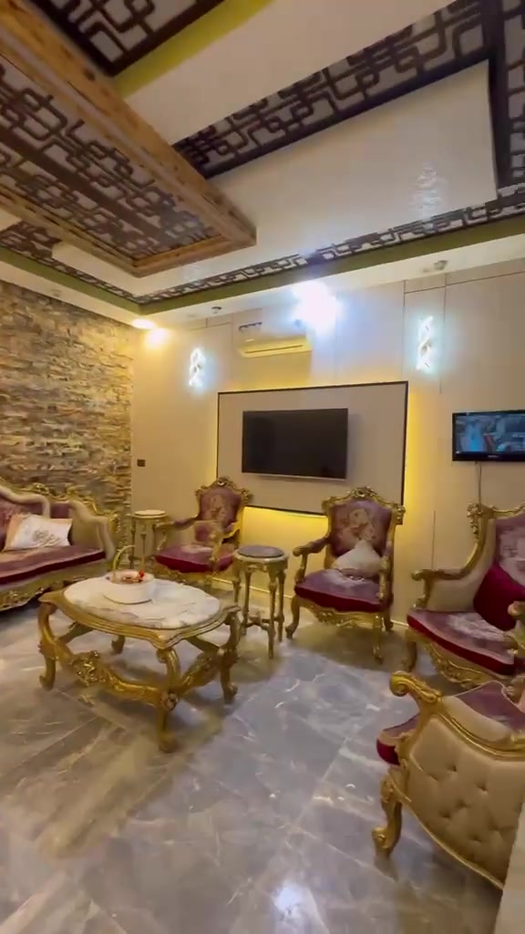 🏡 بيت للإيجار – المنصور / حي المتنبي
مؤثث بالكامل بموقع مميز وهادئ، مناسب.

🔹 يتكون من:
- مدخل مستقل
- استقبال ضيوف
- صالة واسعة
- مطبخ مجهز
- خدمات

🔹 الطابق الأول:
- غرفتين نوم
- غرفة ماستر مع حمام خاص
للاستفسار والمشاهدة يرجى التواصل على الخاص


**إذا كنت صاحب هذا الإعلان وتريد حذفه لأي سبب، رجاءا أرسل رسالة إلى الدعم الفني**