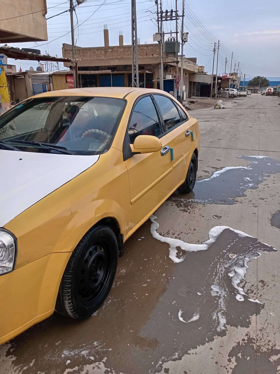 السلام عليكم سيارة اوبترة 2010 مكفولة من محرك حدادية تبريد جاهزة عل الاخير تخم تايرات جديد بك لايت + لايتات جديد السعر 65 وبيه مجال *********** العنوان السماوة الوركاء
