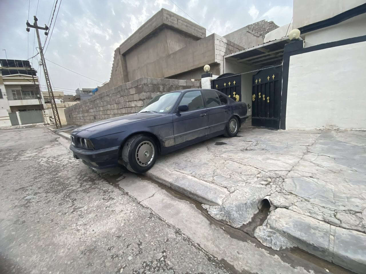 سلاو هاوڕێیانی خۆشەوست بێم بۆفرۆشتن مۆدیل 1900فول قەپات مواسەفات ناو سورە پێشکەی کەمێکی هەیە 5وەرەقەش غڕەمەی لەسەرە دوای معمەلە ئگەڕێنمەوە نرخیشی ٤٠محملە


**إذا كنت صاحب هذا الإعلان وتريد حذفه لأي سبب، رجاءا أرسل رسالة إلى الدعم الفني**