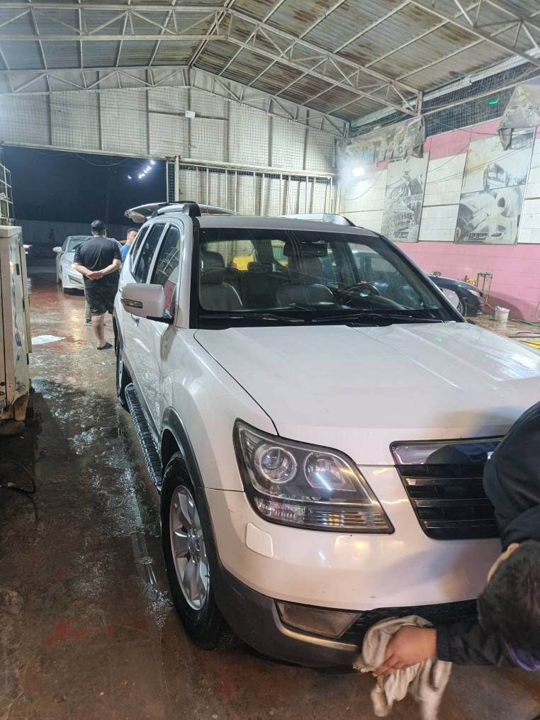 موهافي موديل 10 خليجي رقم بغداد فول سيارة ابلادية كير محرك تبريد تخم تاير بطارية . كشرها بلادي لا رصعة ولا صبغ ولا تبديل ولا شخوط فط طخة بالدعامية الخلفية تحت البك لايت حسب ما موضح بالصورة . *********** بغداد, العراق
