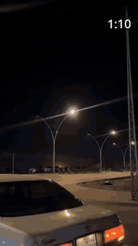 سلام عليكم للبيع ملكه 2003 سياره جديده 3دكم ديفور جبير دواخل كله جلد كفاله عامه  مكان لبصره لقرنه *********** وكاله فقط رقم بصرا
