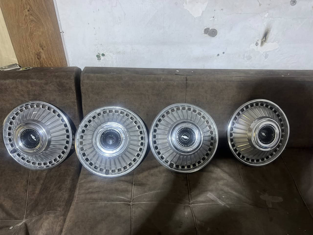 للبيع كبات 63نضيفات كلش
مكاني بغداد 
رقم التليفون ***********
