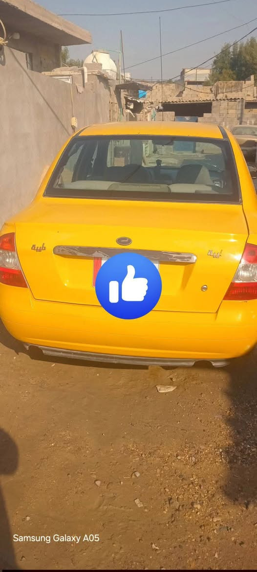 السلام عليكم طيبة ٢٠١٥سيارة جاهزةمصفرة هيئةوغرامات  سعرها ٣٥ وبيها مجال قليل مكانها بغداد  الاتصال على رقم ***********
