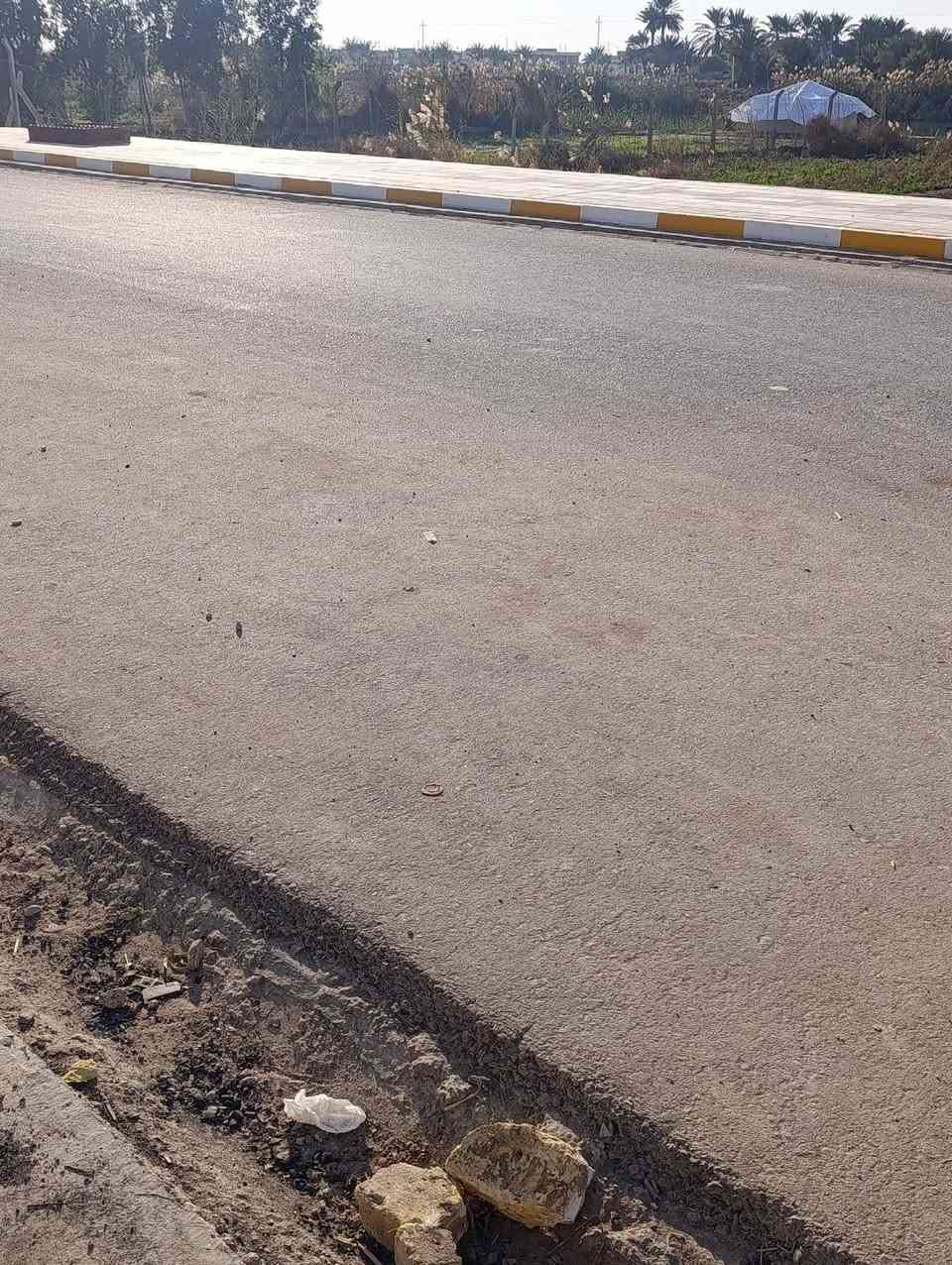 بيت للبيع في المعش عالشط  مساحة 200 م 
للأستفسار الأتصال ***********
